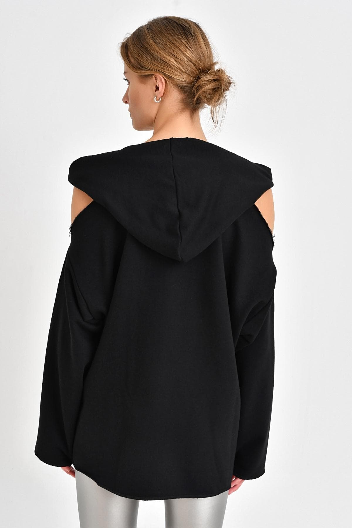 OMUZ DETAYLI SİYAH SWEATSHİRT - 3