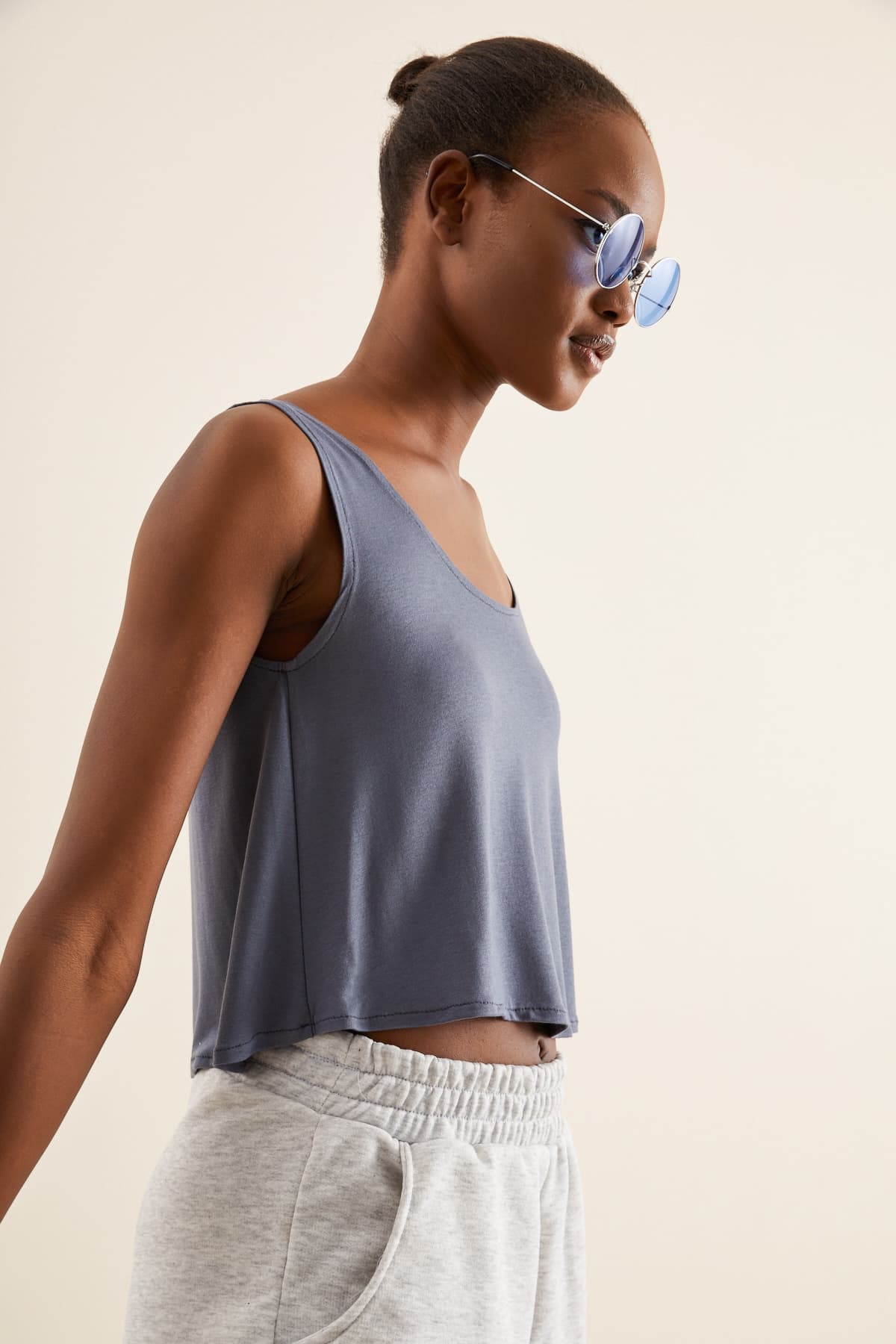 ASKILI CROP TOP/T-SHIRT   - 2