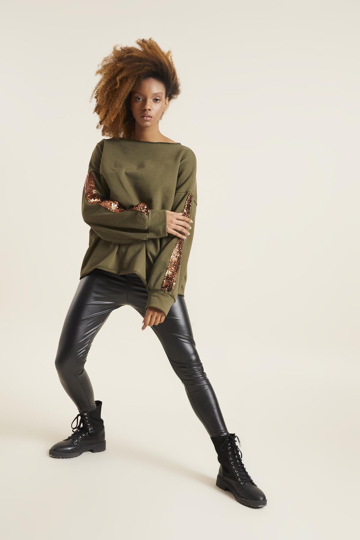 BAKIR KOL DETAY HAKİ SWEATSHIRT