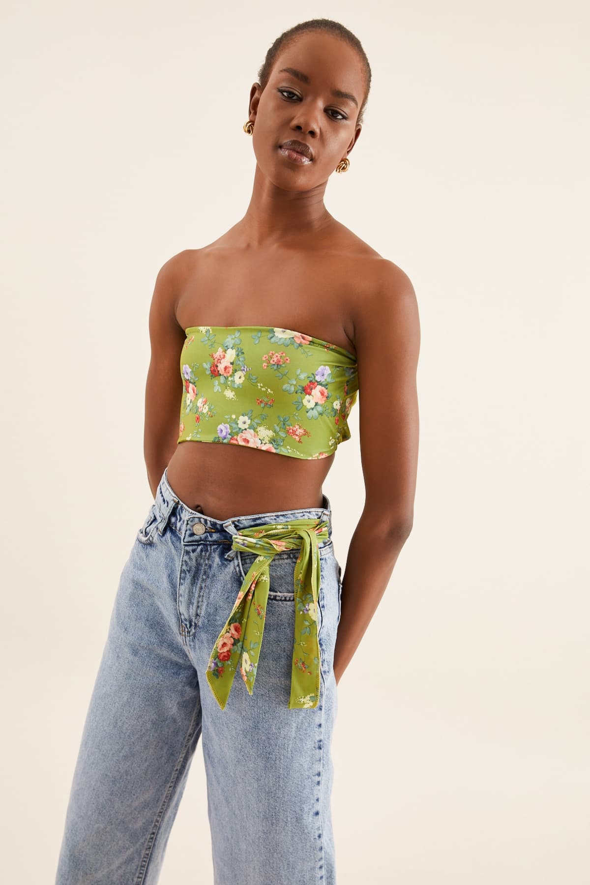 YEŞİL ÇİÇEKLİ CROP TOP BÜSTİYER