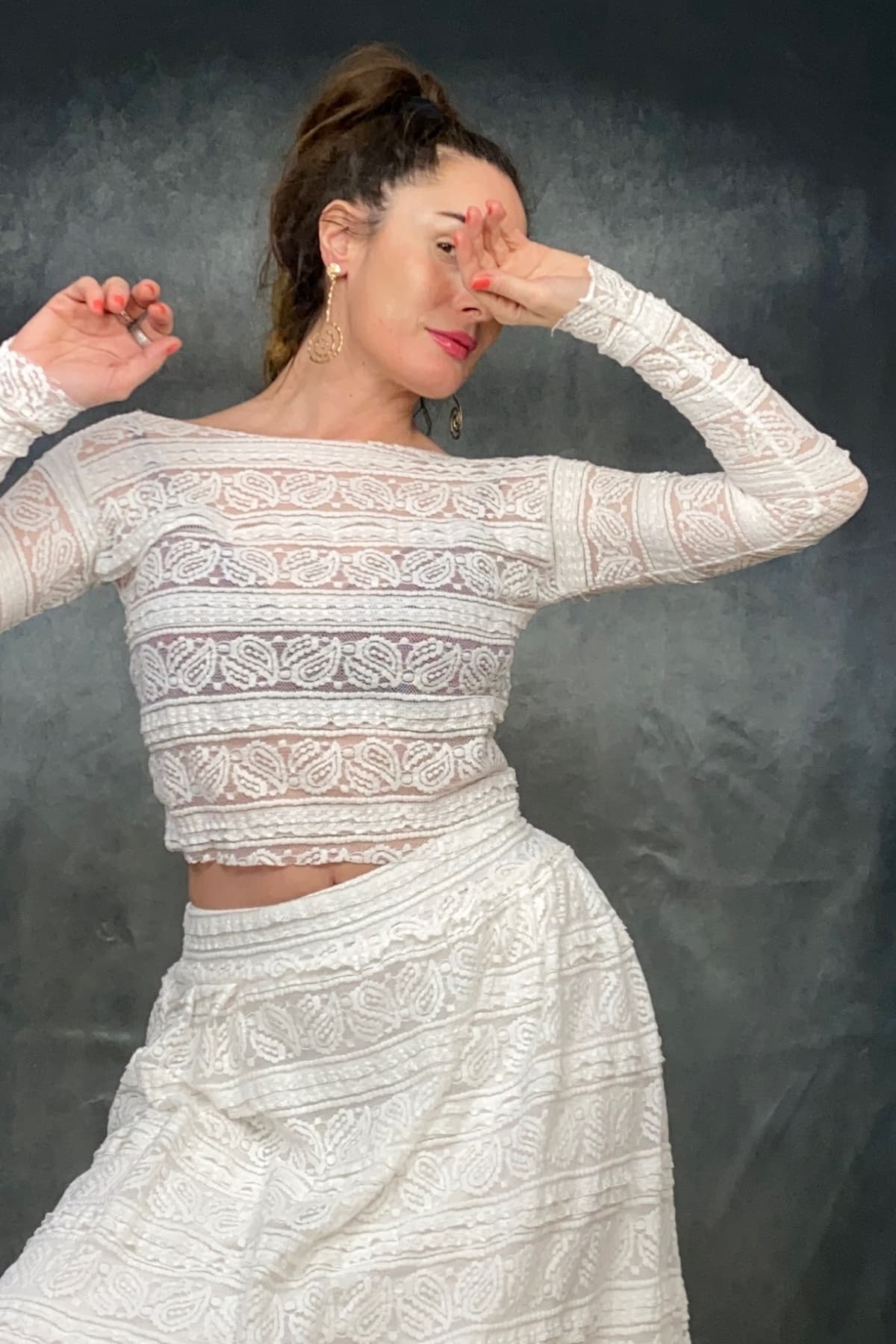 DANTEL DAR KESİM CROP BLUZ  - 2