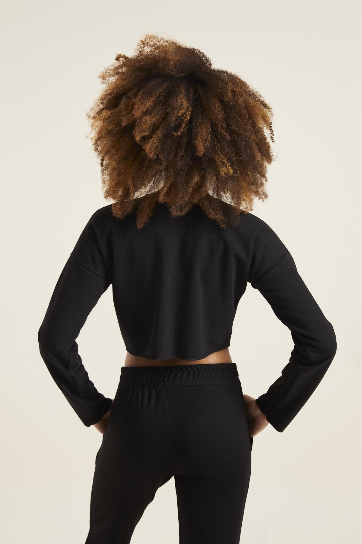 BASİC SİYAH CROP SWEATSHIRT - 5