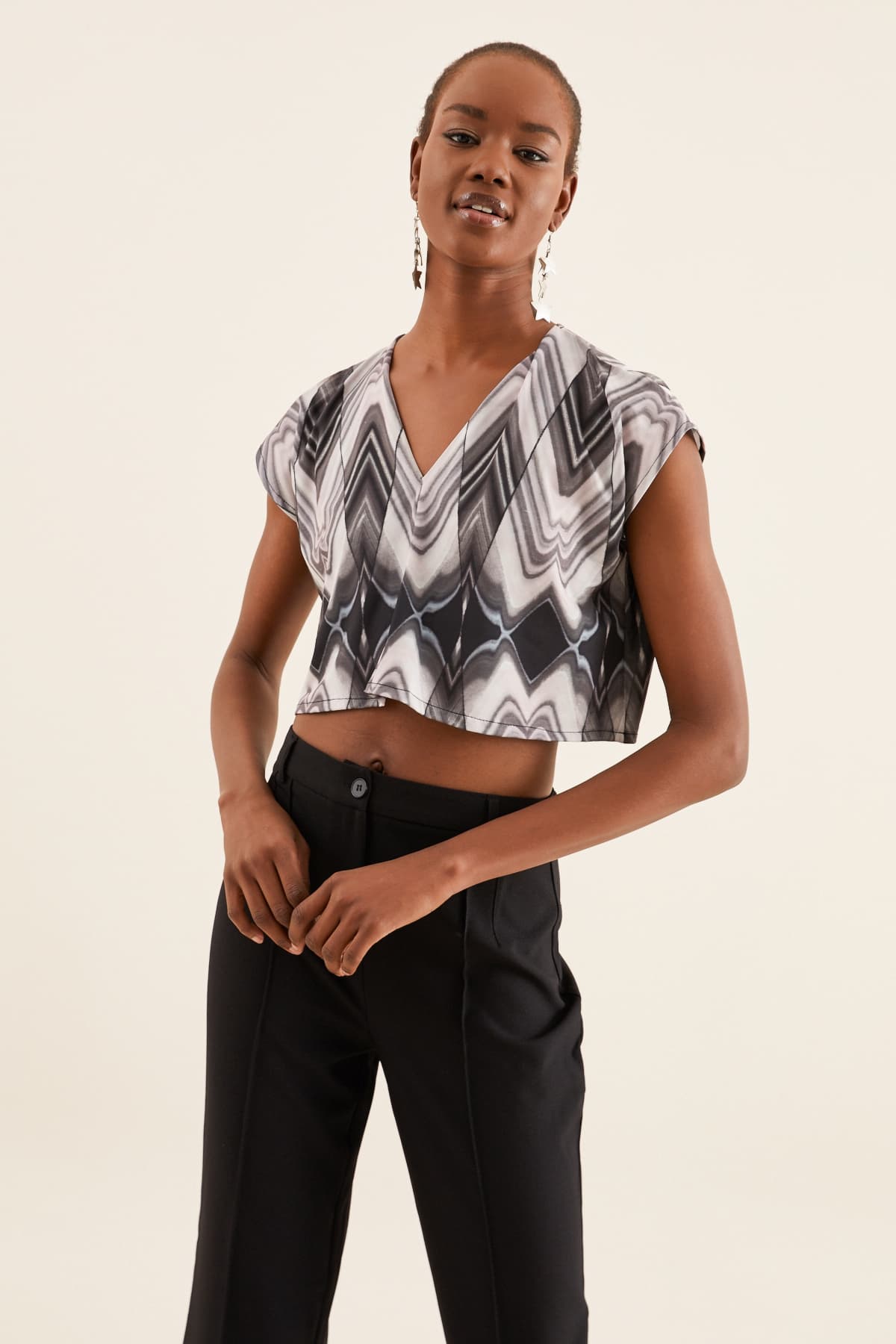 ZİGZAG V YAKA CROP BLUZ - 3