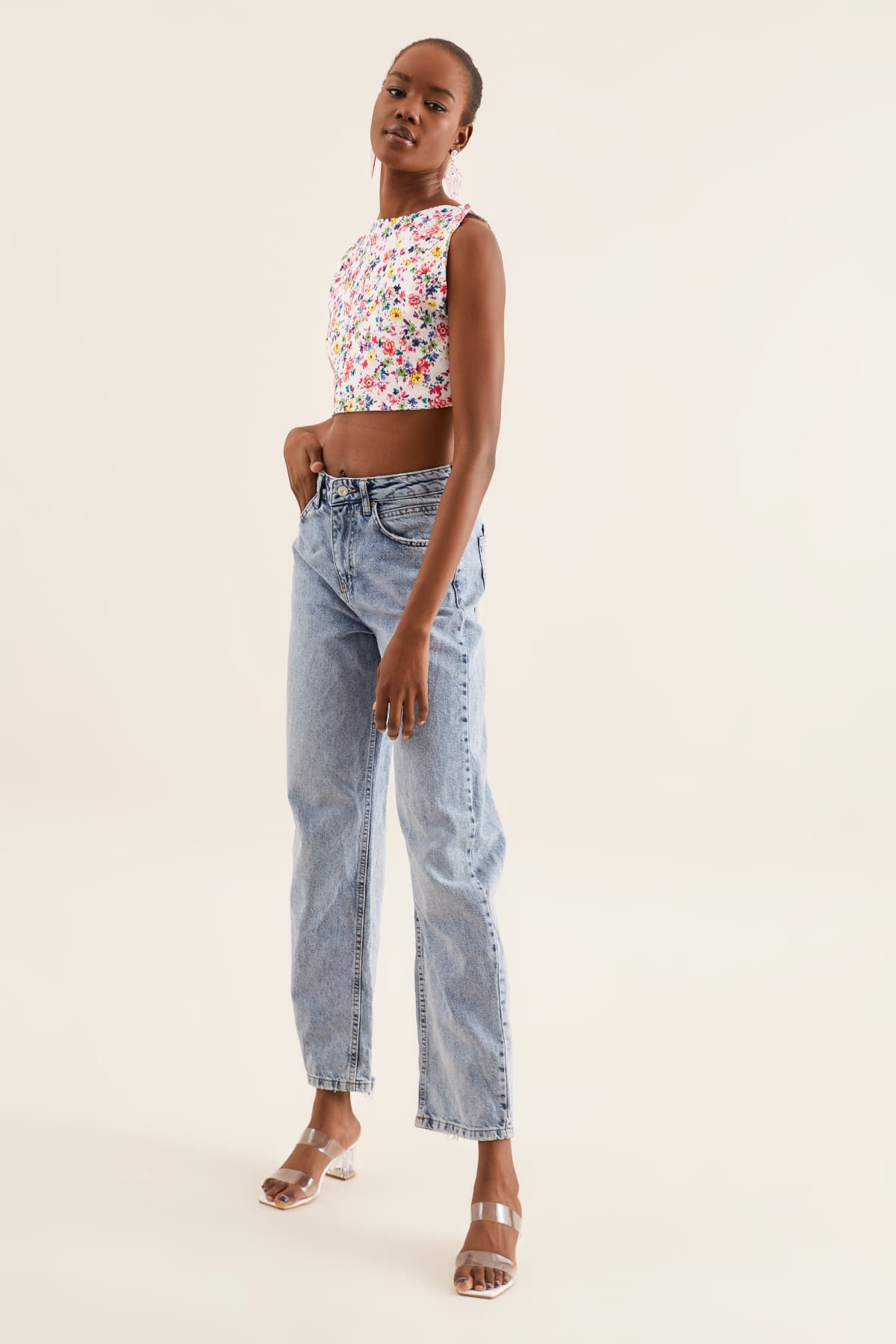 PEMBE ÇİÇEKLİ CROP BLUZ - 3