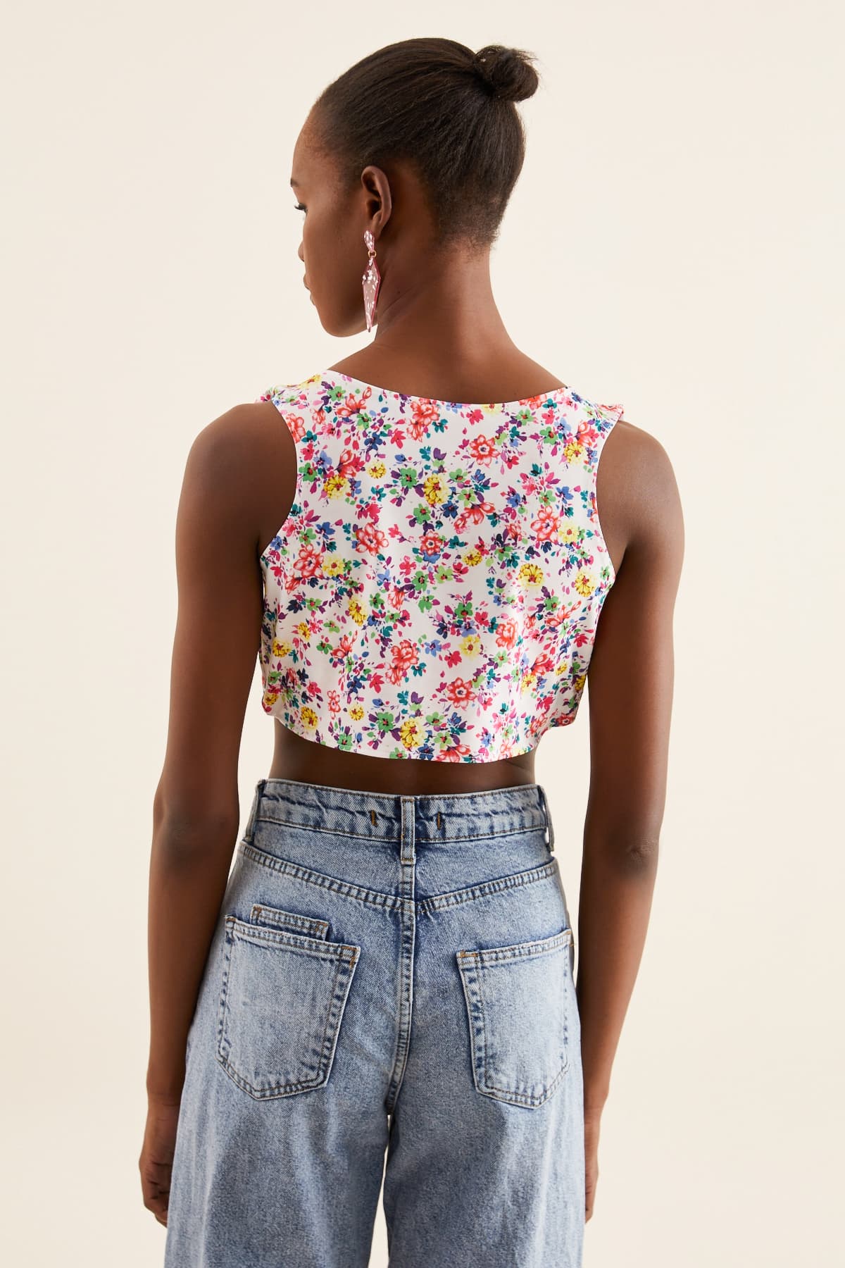 PEMBE ÇİÇEKLİ CROP BLUZ - 5