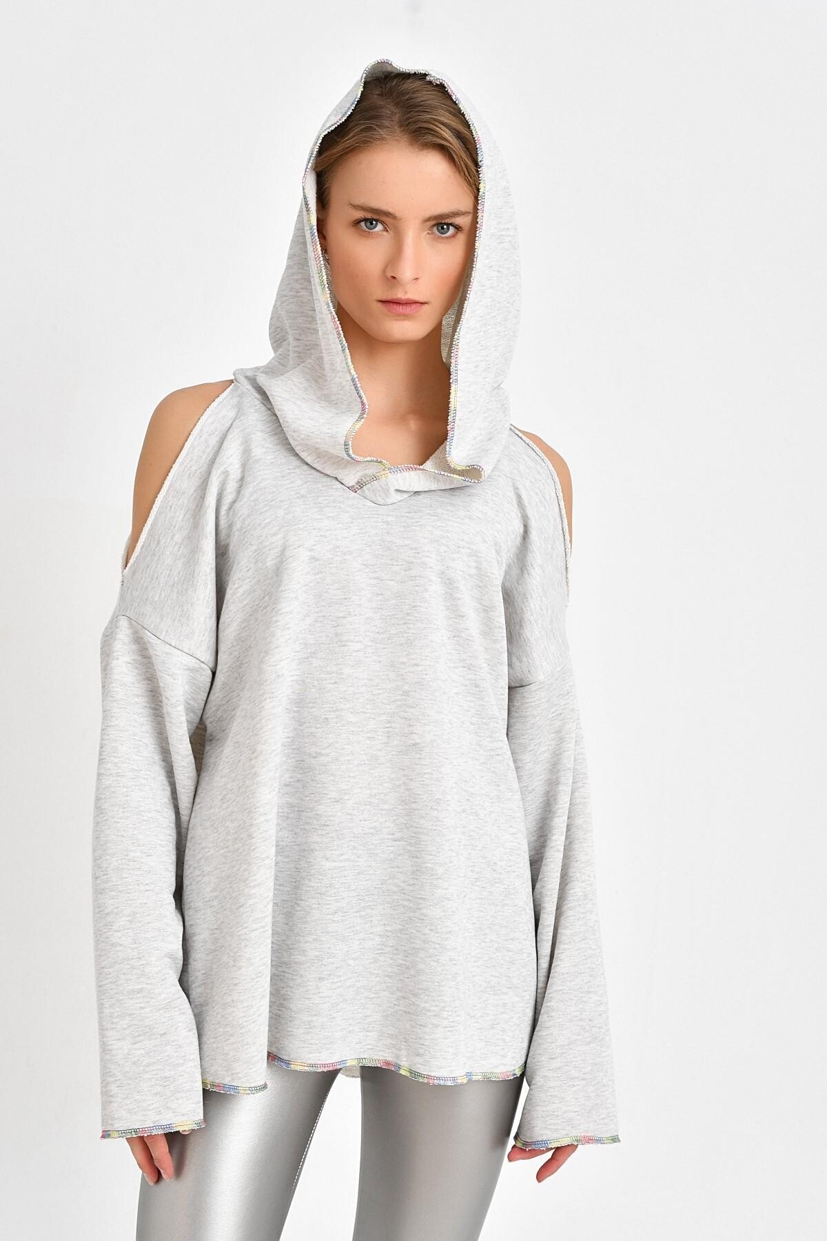 OMUZ DETAYLI SWEATSHİRT 