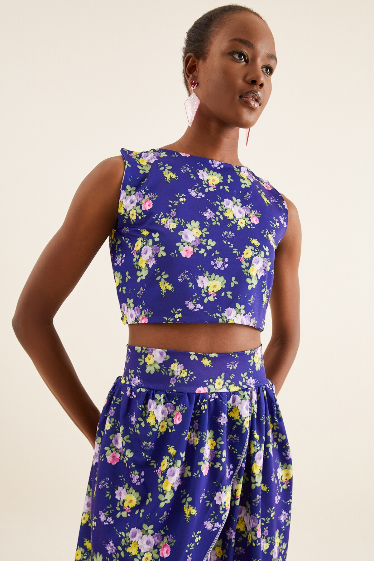 CROP BLUZ 