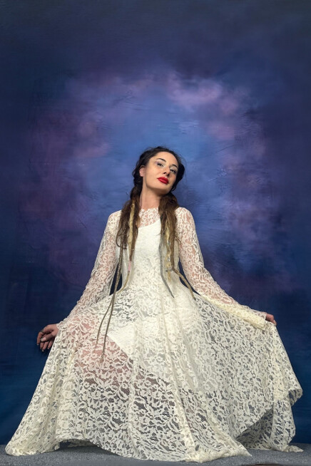 ASİMETRİK DANTEL İSPANYOL KOL ELBİSE