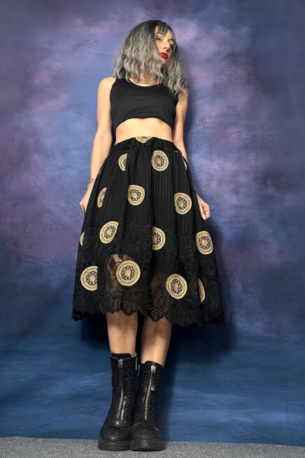 BEJ İŞLEMELİ DANTEL SİYAH ETEK