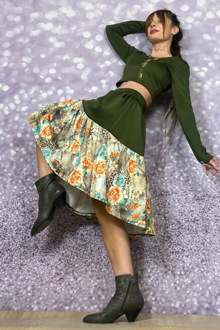 DESENLİ FIRFIRLI LİKRALI SCUBA KUMAŞ DİZ BOY ETEK