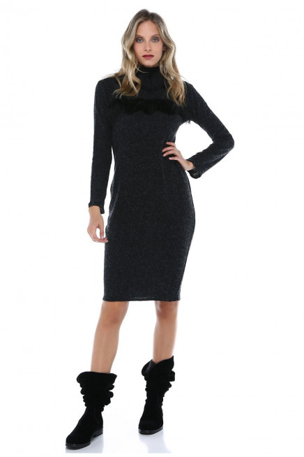 PÜSKÜL DETAYLI YÜN ELBİSE  