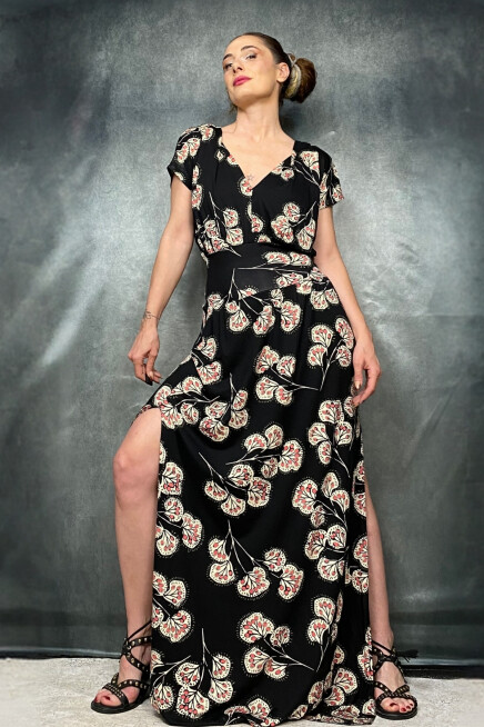 SİYAH DESENLİ YIRTMAÇLI UZUN MAXİ ELBİSE 36