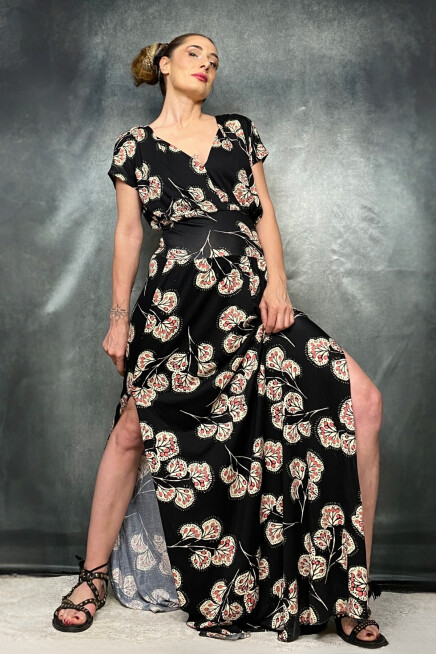 SİYAH DESENLİ YIRTMAÇLI UZUN MAXİ ELBİSE 36