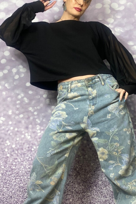 TÜL KOLLU GENİŞ KESİM BLUZ