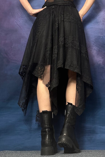 TÜL VE DANTEL DETAYLI ASİMETRİK ETEK