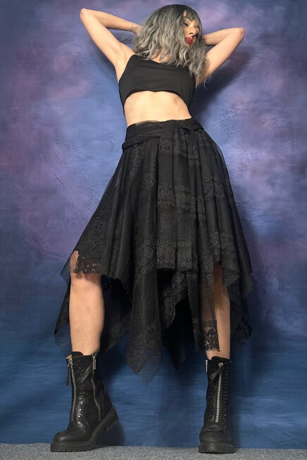 TÜL VE DANTEL DETAYLI ASİMETRİK ETEK