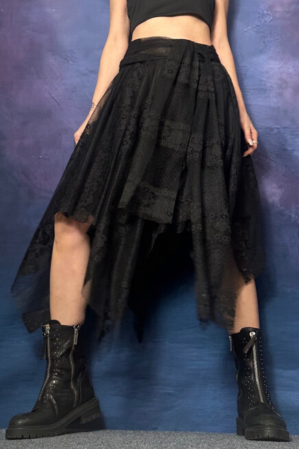 TÜL VE DANTEL DETAYLI ASİMETRİK ETEK