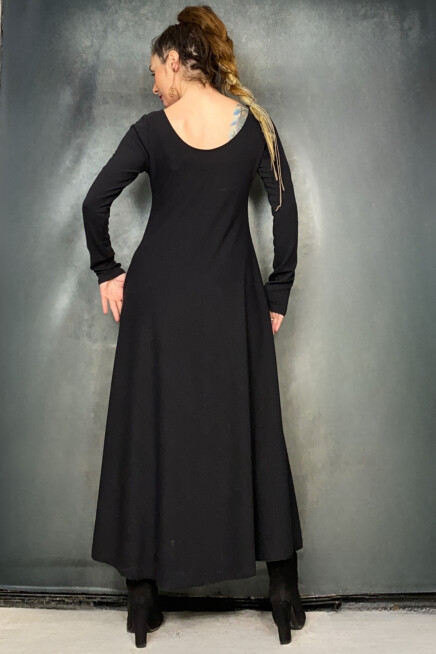 VEREV KESİM MAXİ YIRTMAÇLI YUMOŞ DÖKÜMLÜ ELBİSE