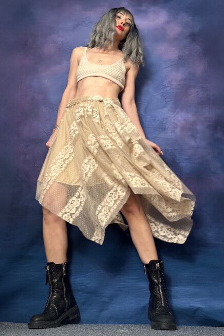 BEJ DANTEL ASİMETRİK ETEK