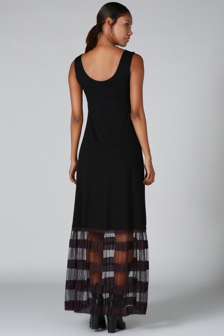 ETEK UCUNDA TÜL ELBİSE  