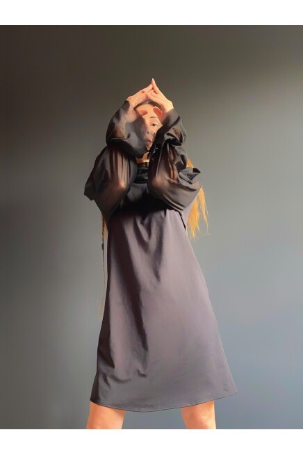 SIRT DEKOLTELİ TÜL KOLLU VE YAKALI ELBİSE 