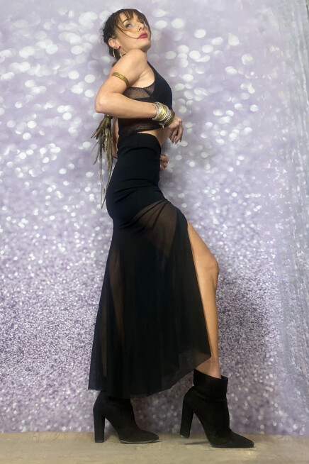 TRANSPARAN TÜL DETAY YIRTMAÇLI DAR KESİM SİYAH ETEK