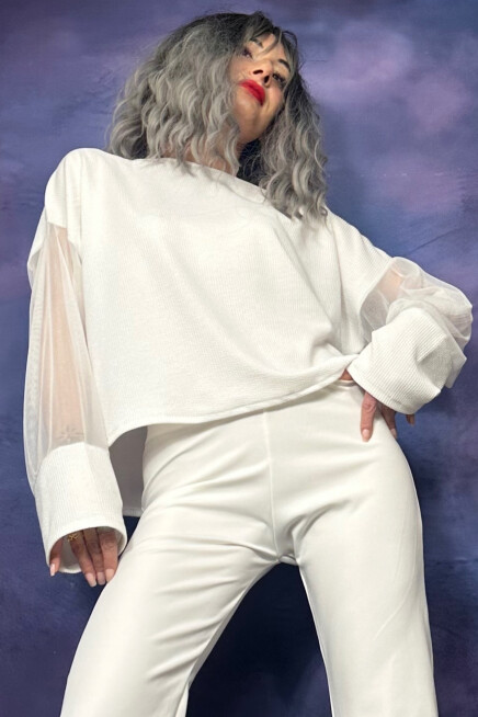 TÜL KOL DETAYLI PAMUKLU EKRU BLUZ