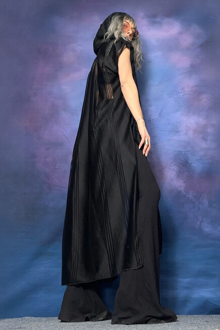 TRANSPARAN KAPŞONLU SİYAH YELEK